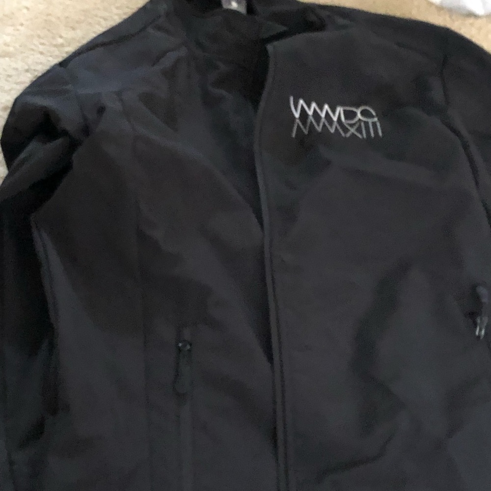 It is a large 2013 apple jacket.